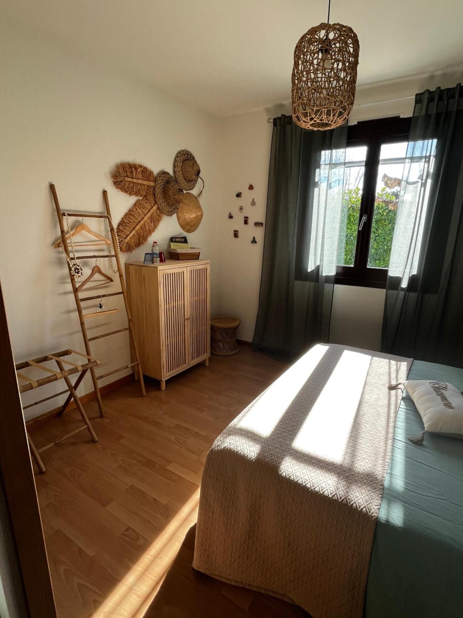 Les Voyages De Louison Bed and Breakfast Lavardac Buitenkant foto